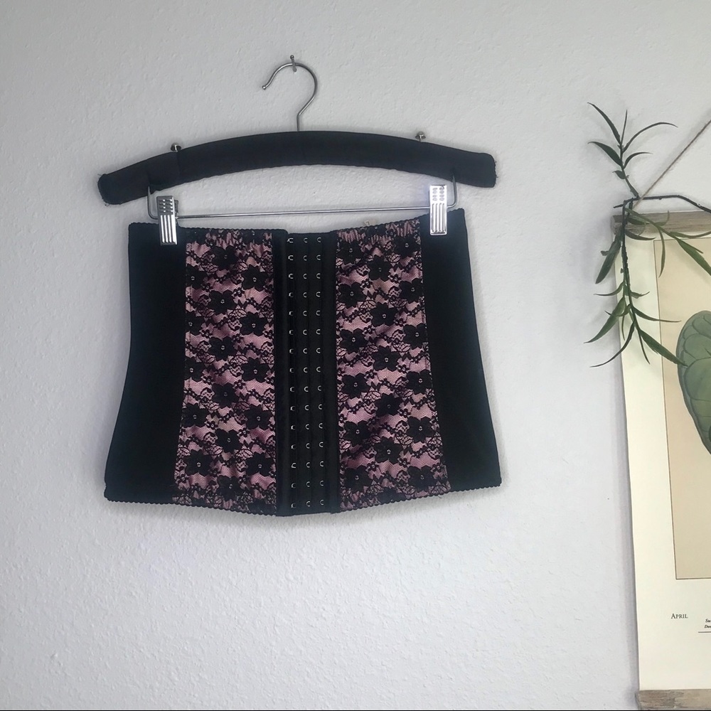 •❌ 5/$20 Floral Corset•